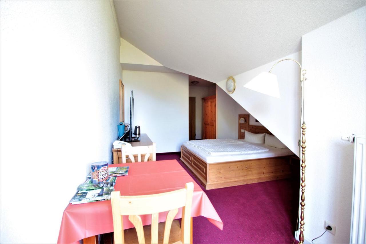 Ruhiges Doppelzimmer Im Hotel Ahornhof Lindberg Luaran gambar